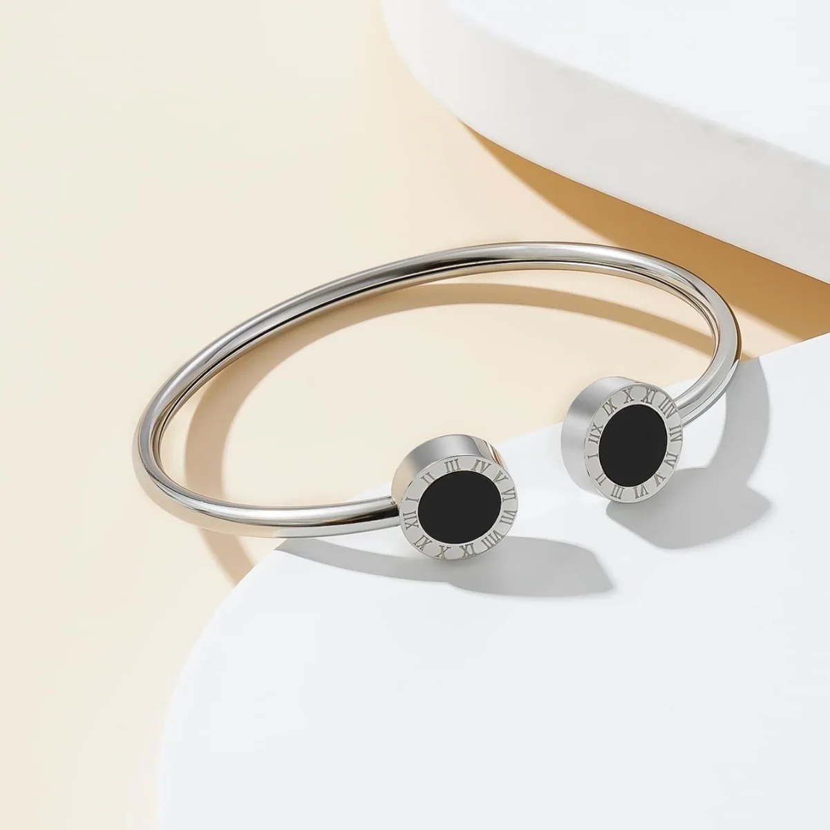 SQUARED ONYX BANGLE BRACELET - SILVER - Image 2